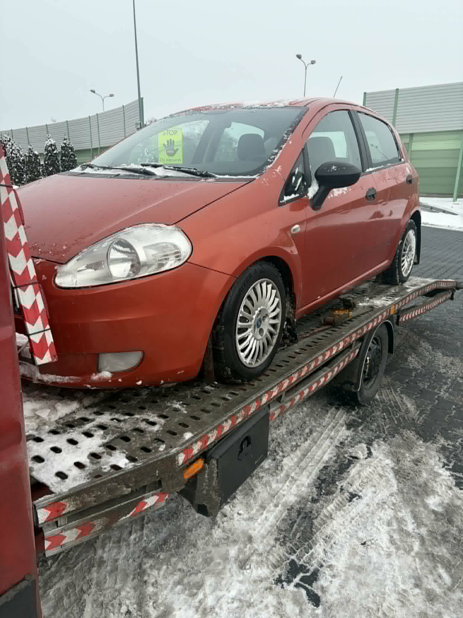 Skup aut osobowych Skarżysko — Fiat Punto na lawecie